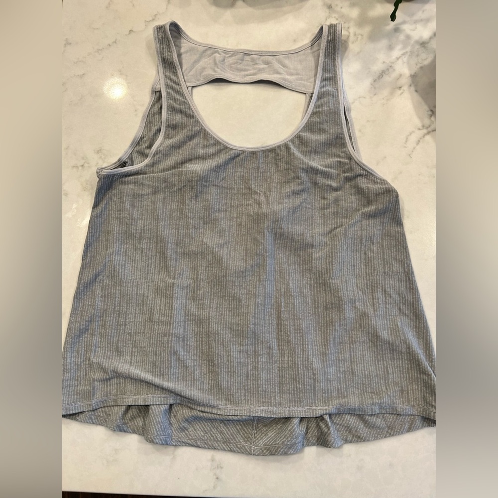 Lululemon open back tank grey 6